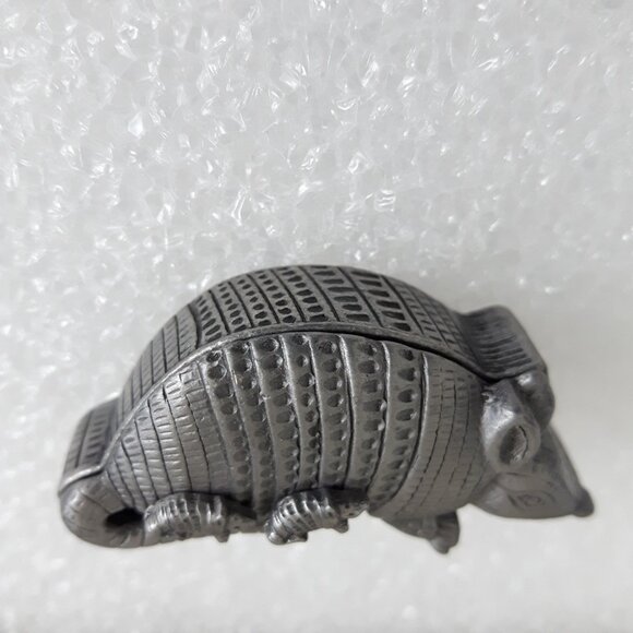 Torino Trinket Box, Pewter Armadillo Brooch With Tiny Earrings - Picture 2 of 8